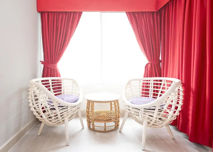 Resort Baan Sukhumvit Soi 18