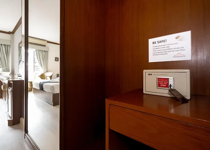 Resort Baan Sukhumvit Soi 18 3*